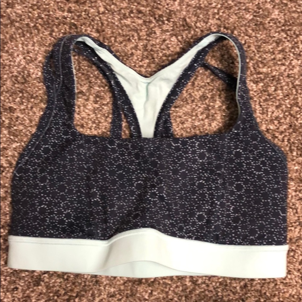 Lululemon sports bra